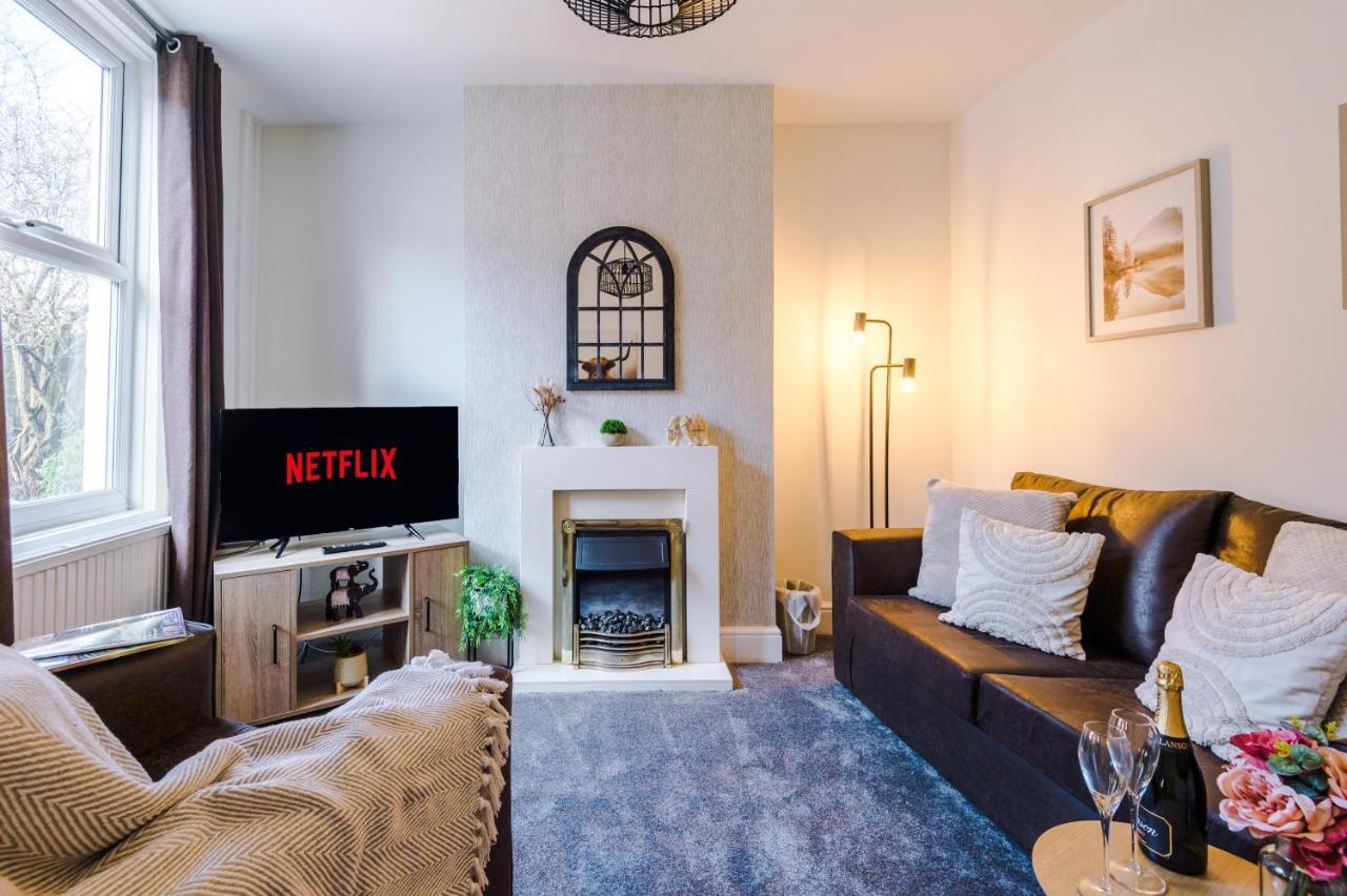 Bright 2-Bed Cottage In Chester By 53 Degrees Property, Ideal For Couples & Small Groups, City Centre - Sleeps 6 Kültér fotó