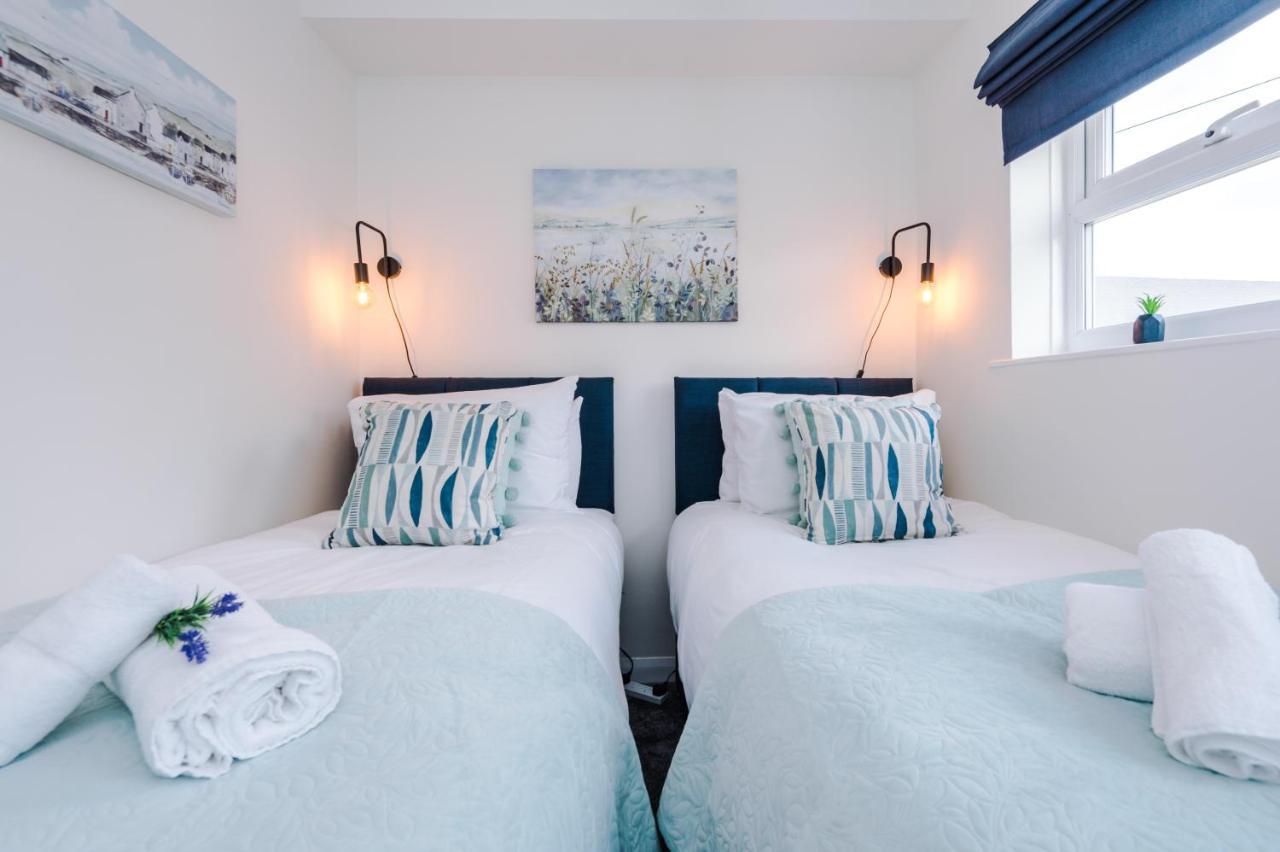 Bright 2-Bed Cottage In Chester By 53 Degrees Property, Ideal For Couples & Small Groups, City Centre - Sleeps 6 Kültér fotó